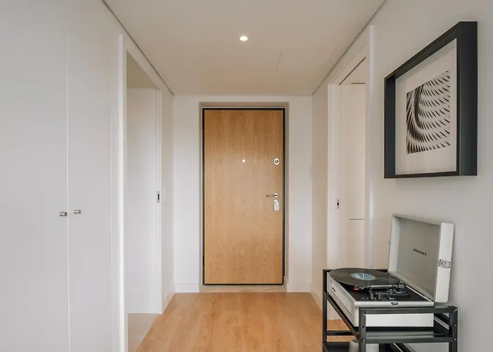 Cacela - 1 Bedroom & Balcony In Parque Nacoes דירה ליסבון
