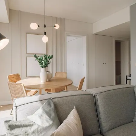 Cacela - 1 Bedroom & Balcony In Parque Nacoes Apartment Lisbon