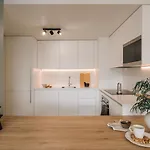 Cacela - 1 Bedroom & Balcony In Parque Nacoes * Lisboa
