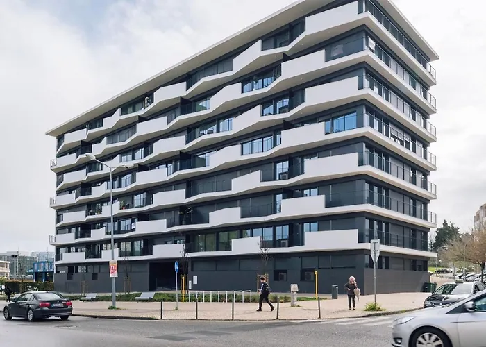 Daire Cacela - 1 Bedroom & Balcony In Parque Nacoes *